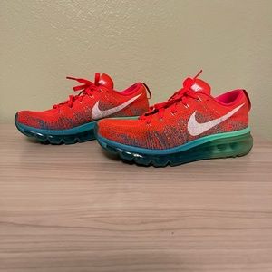 Nike Flyknit Max Bright Crimson